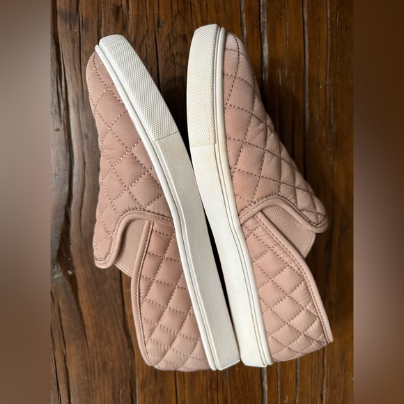 Steve Madden Ecentrcq Quilted Slip On Sneaker Shoe in Pink Size 9.5 Women’s - Picture 9 of 15